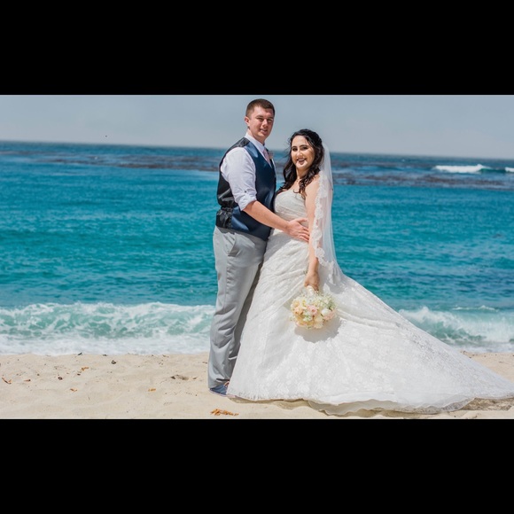 Meet your Posher, Anna - Picture 1 of 1